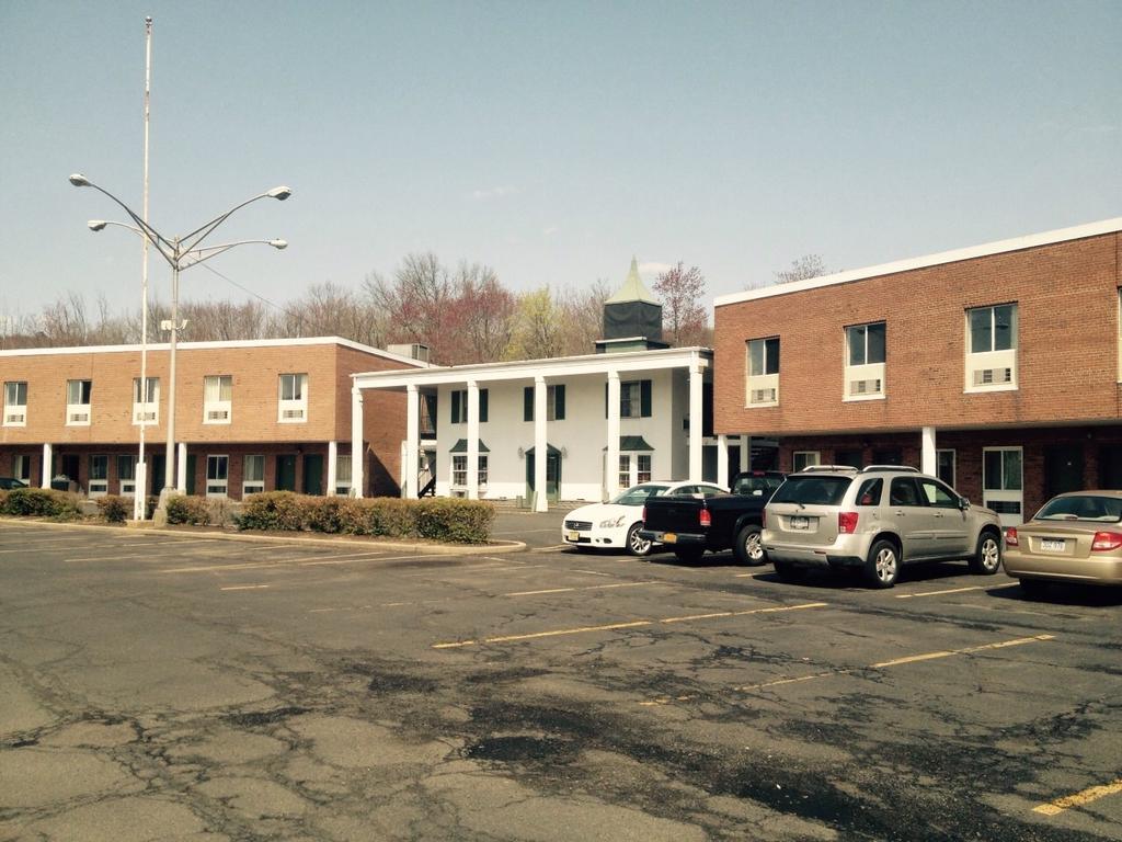 Tappan Zee Hotel West Nyack Exterior foto